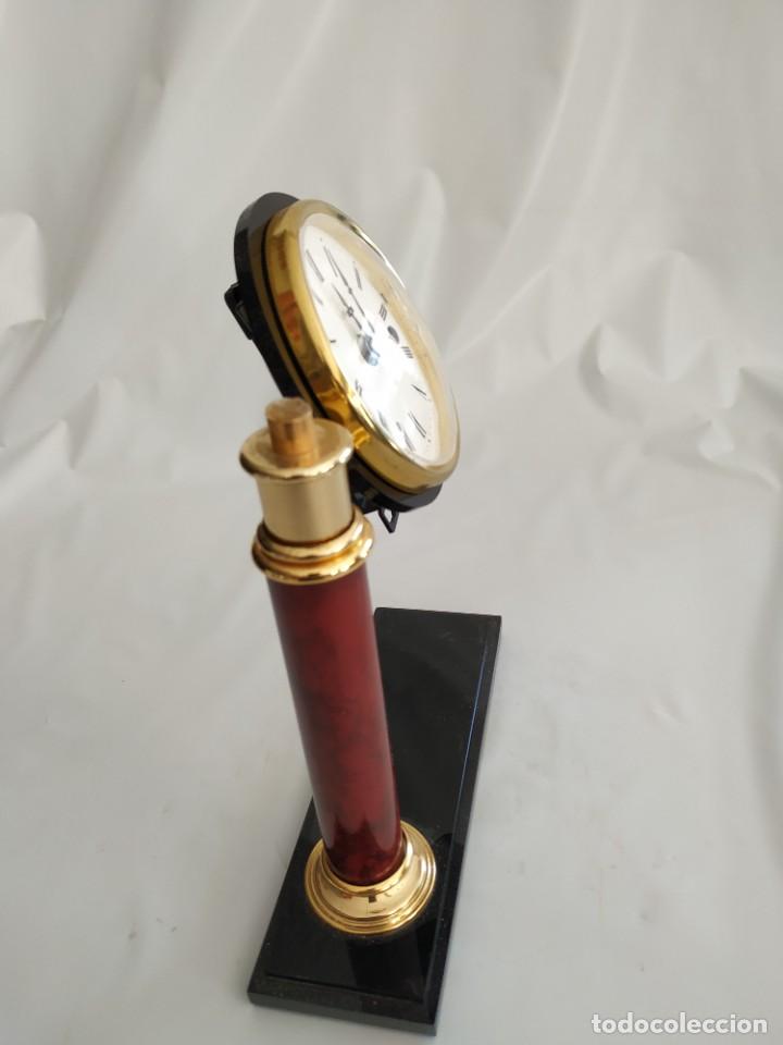 Relojes: Reloj con soporte granate - Foto 3