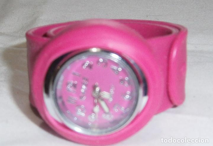 Relojes: reloj ajustable con correa de goma - Foto 3