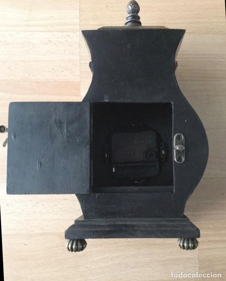 Relojes: Reloj de sobremesa en madera. Nuevo - Foto 2