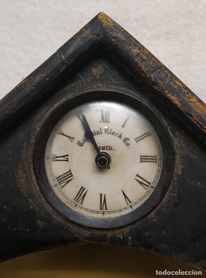 Relojes: Estanter&iacute;a con reloj - Foto 3