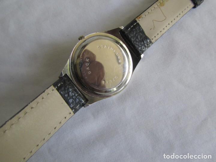 Relojes: Reloj de pulsera el&eacute;ctrico IK funcionando - Foto 6