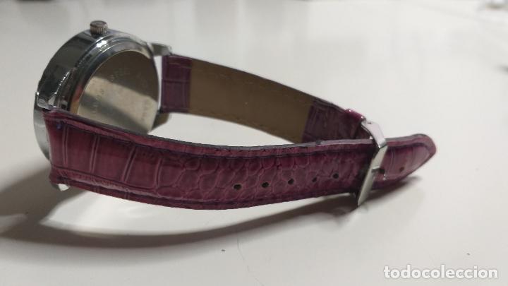 Relojes: Reloj de MUJER SIN MARCA PERCEPTIBLE. CORAZON. CORREA ROSA - Foto 6