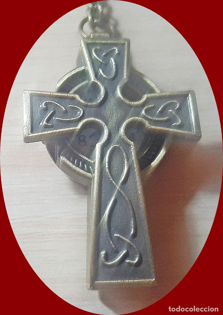 Relojes: CRUZ DE BRONCE ANTIGUO CON RELOJ. - Foto 1