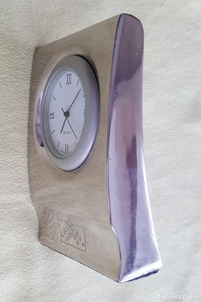 Relojes: Peque&ntilde;o reloj de sobremesa - Foto 4