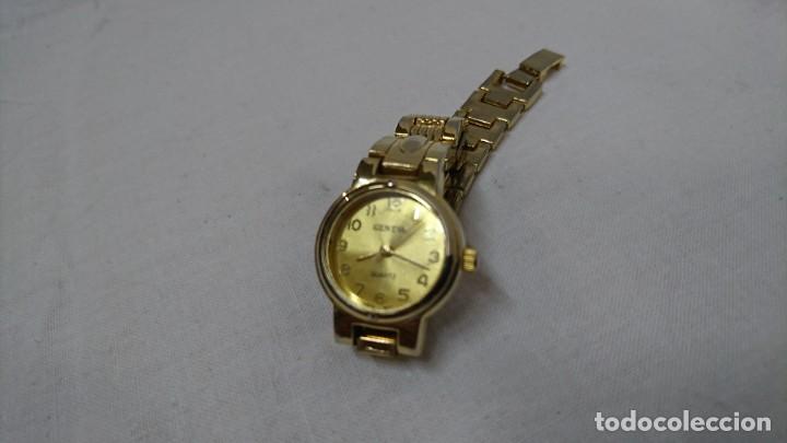 Relojes: RELOJ DORADO GENEVA, SE&Ntilde;ORA, , FUNCIONANDO - Foto 2