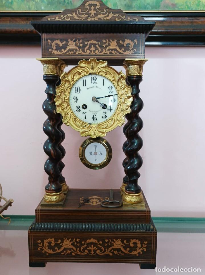Relojes: Reloj con encajes de marqueter&iacute;a en bronce - Foto 1