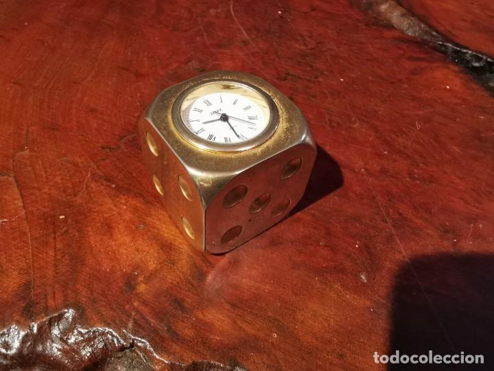 Relojes: RELOJ ADDEX QUARTZ, EN FORMA DE DADO DE BRONCE - Foto 1