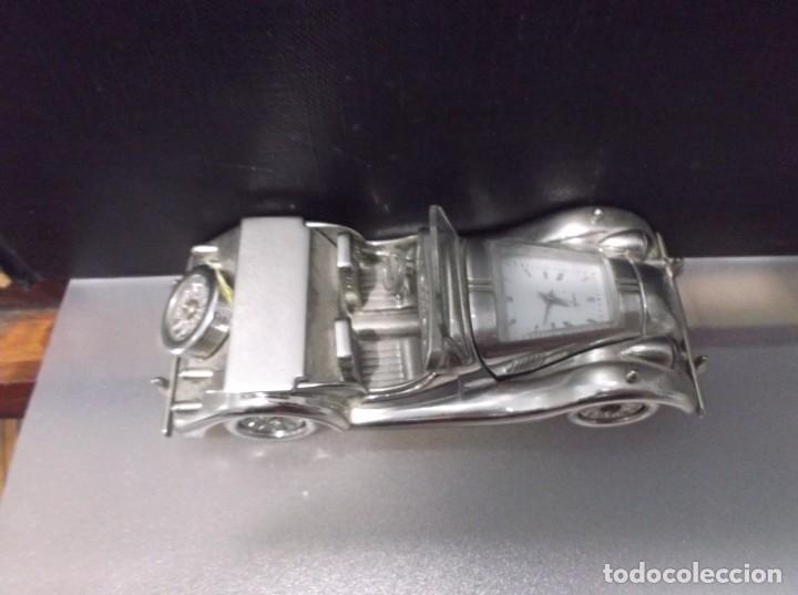 Relojes: RELOJ EN MINIATURA SOBRE AUTOMOVIL DE EPOCA. - Foto 3