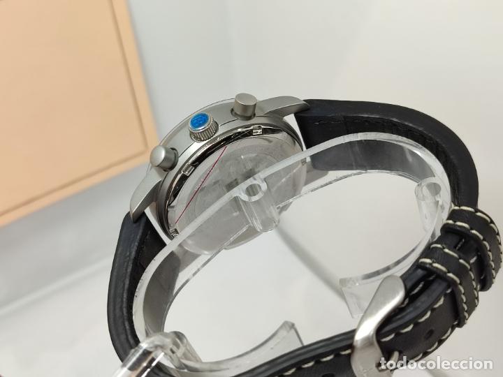 Relojes: Reloj Thunderbirds Multipro Chrono estilo aviador. - Foto 7