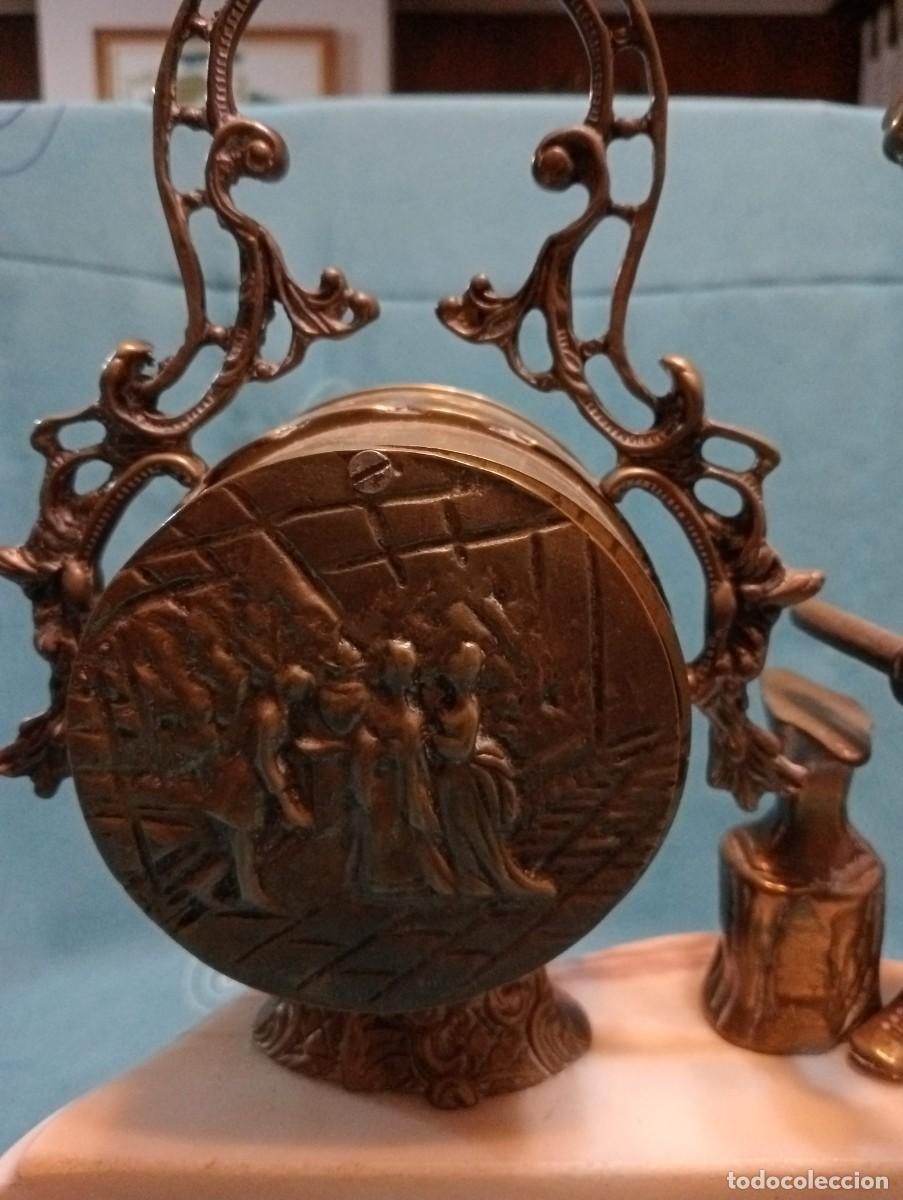 Relojes: RELOJ DE MESA CON FIGURA DE HERRERO - Foto 5