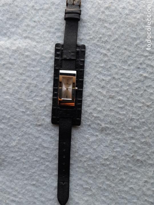 Relojes: Reloj Marca Ted Lapidus de Cuarzo para Dama. Funcionando. - Foto 3