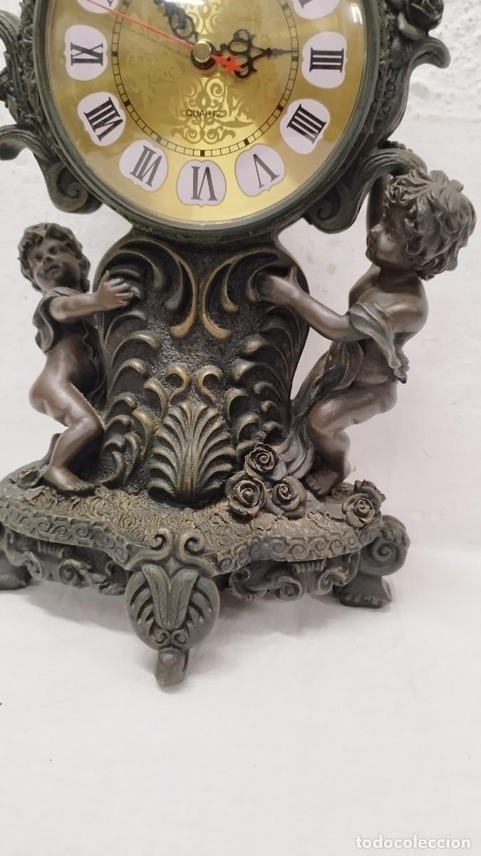 Relojes: Antiguo reloj de sobremesa, imitaci&oacute;n bronce. - Foto 3
