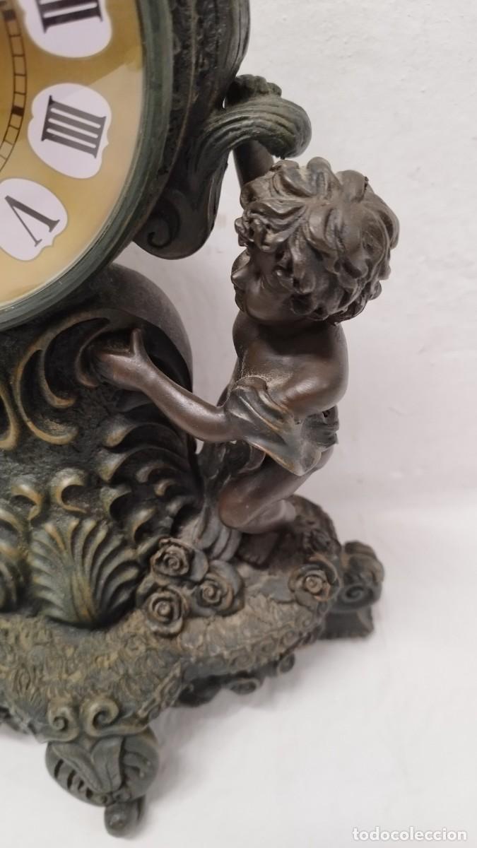 Relojes: Antiguo reloj de sobremesa, imitaci&oacute;n bronce. - Foto 5