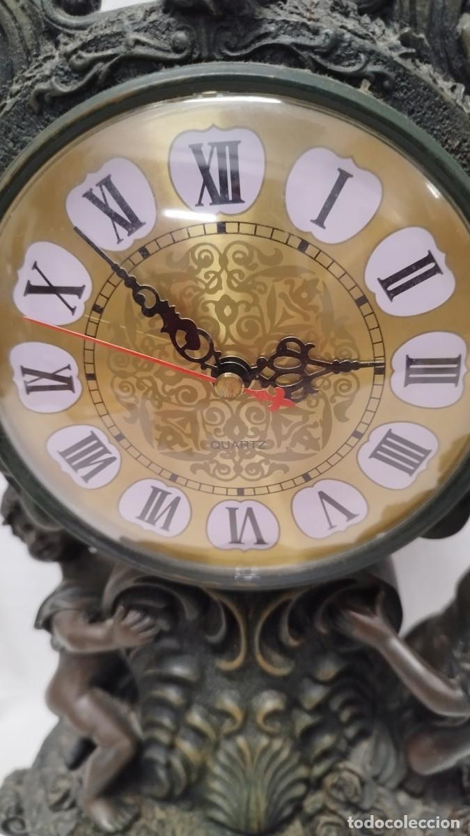 Relojes: Antiguo reloj de sobremesa, imitaci&oacute;n bronce. - Foto 6