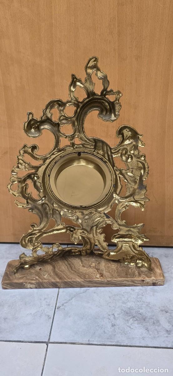 Relojes: Reloj de bronce con base de m&aacute;rmol. - Foto 3