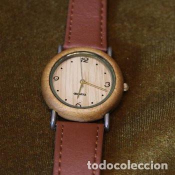 Relojes: Reloj de cuarzo con esfera de madera. - Foto 3