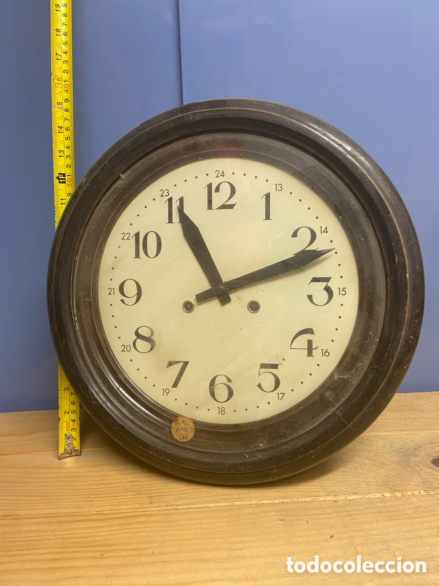 Relojes: Reloj ojo de buey antiguo con p&eacute;ndulo - Foto 1