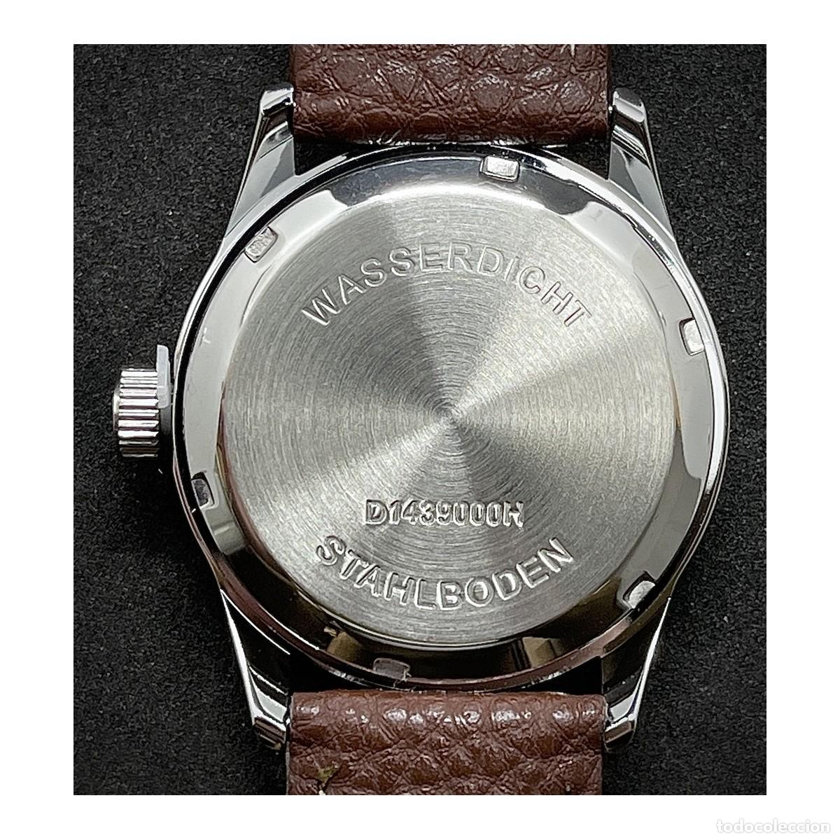 Relojes: RELOJ DE SERVICIO DE LA WEHRMACHT MARR&Oacute;N &ndash; R&Eacute;PLICA - Foto 2