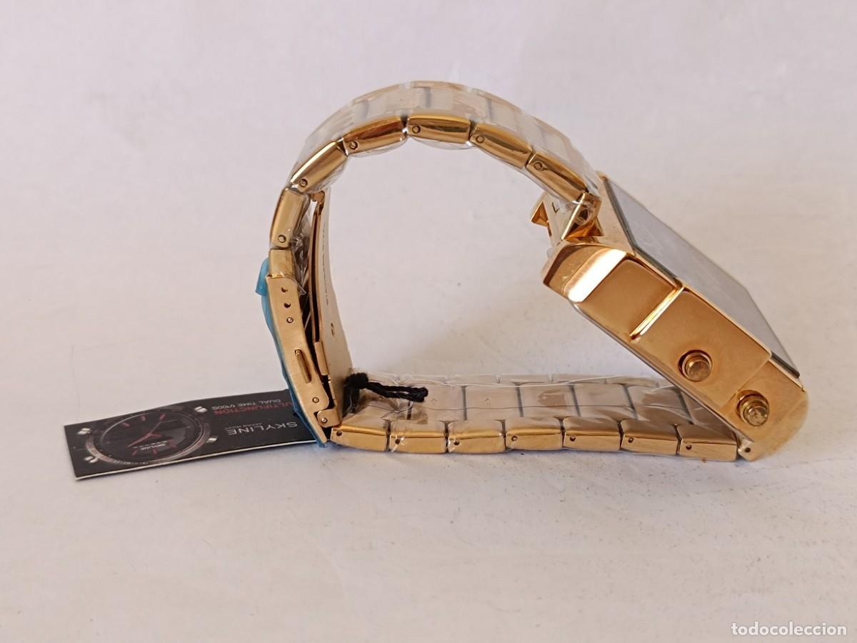 Relojes: Reloj Skyline Multifuncional Dual Time Dorado - Foto 4
