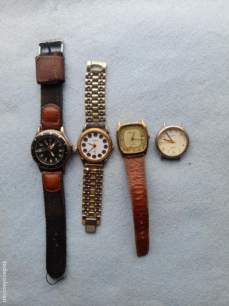 Watches: Lote de 4 Relojes de Cuarzo para Caballero.