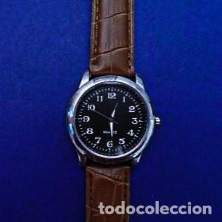 Relojes: RELOJ CORREA DE CUERO O POLIPIEL MARRON Y ACERO. ESFERA NEGRA. QUARTZ