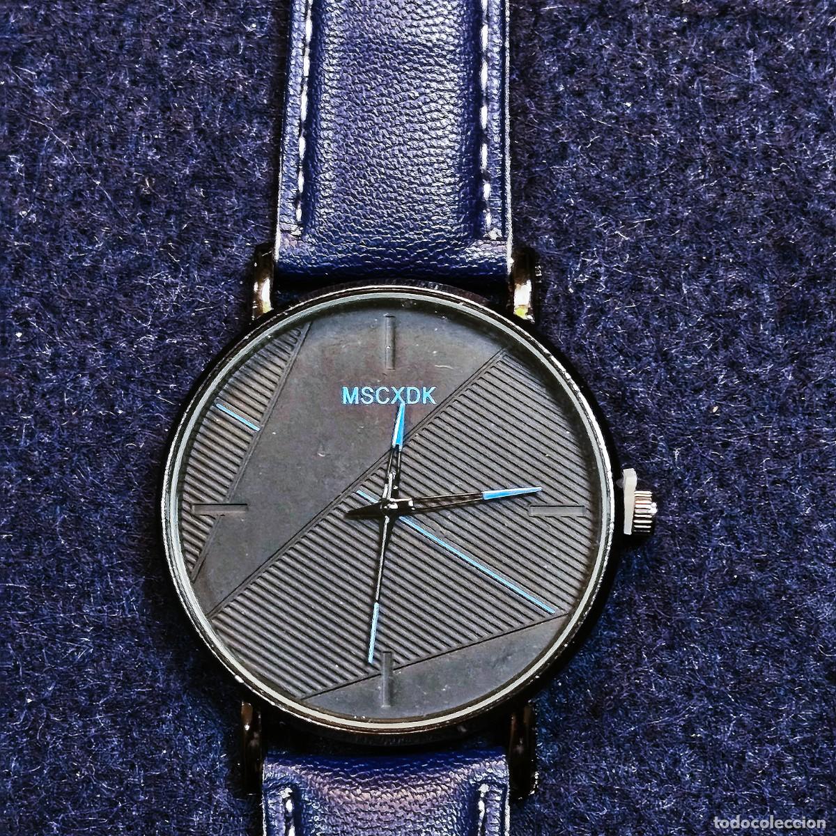 Relojes: RELOJ CORREA POLIPIEL O CUERO AZUL Y ACERO NEGRO. MARCA MSCXDK. ESFERA AZUL. QUARTZ