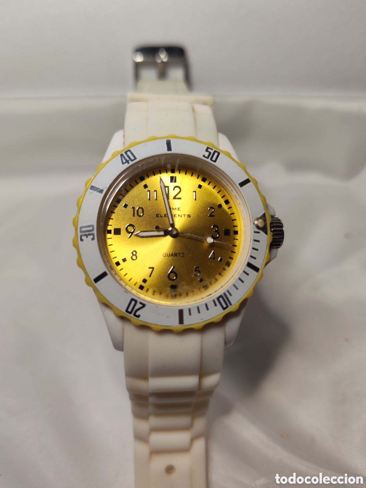 Relojes: Reloj Times Elements Kosiuco Coleccion deportiva. Blanco.