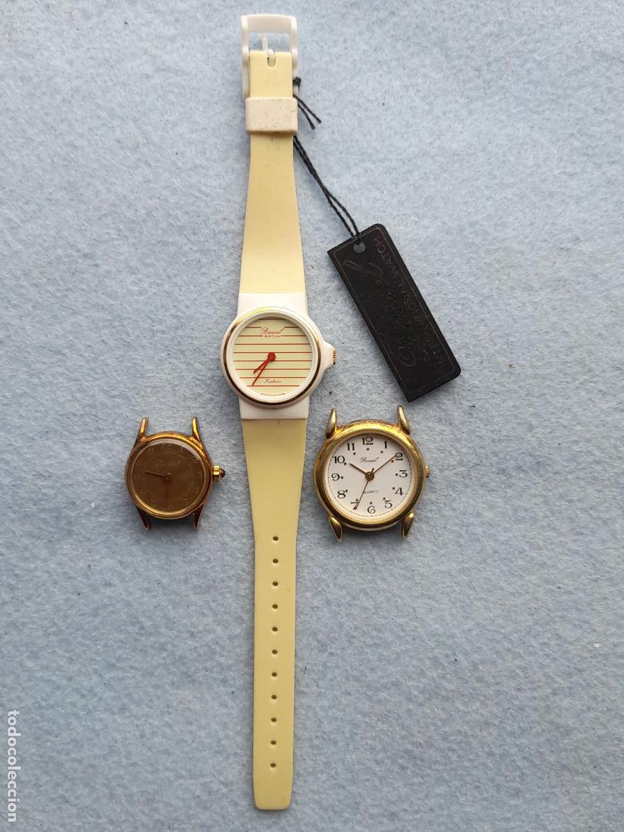 Watches: Bassel. Lote de 3 Relojes de Cuarzo para Dama.