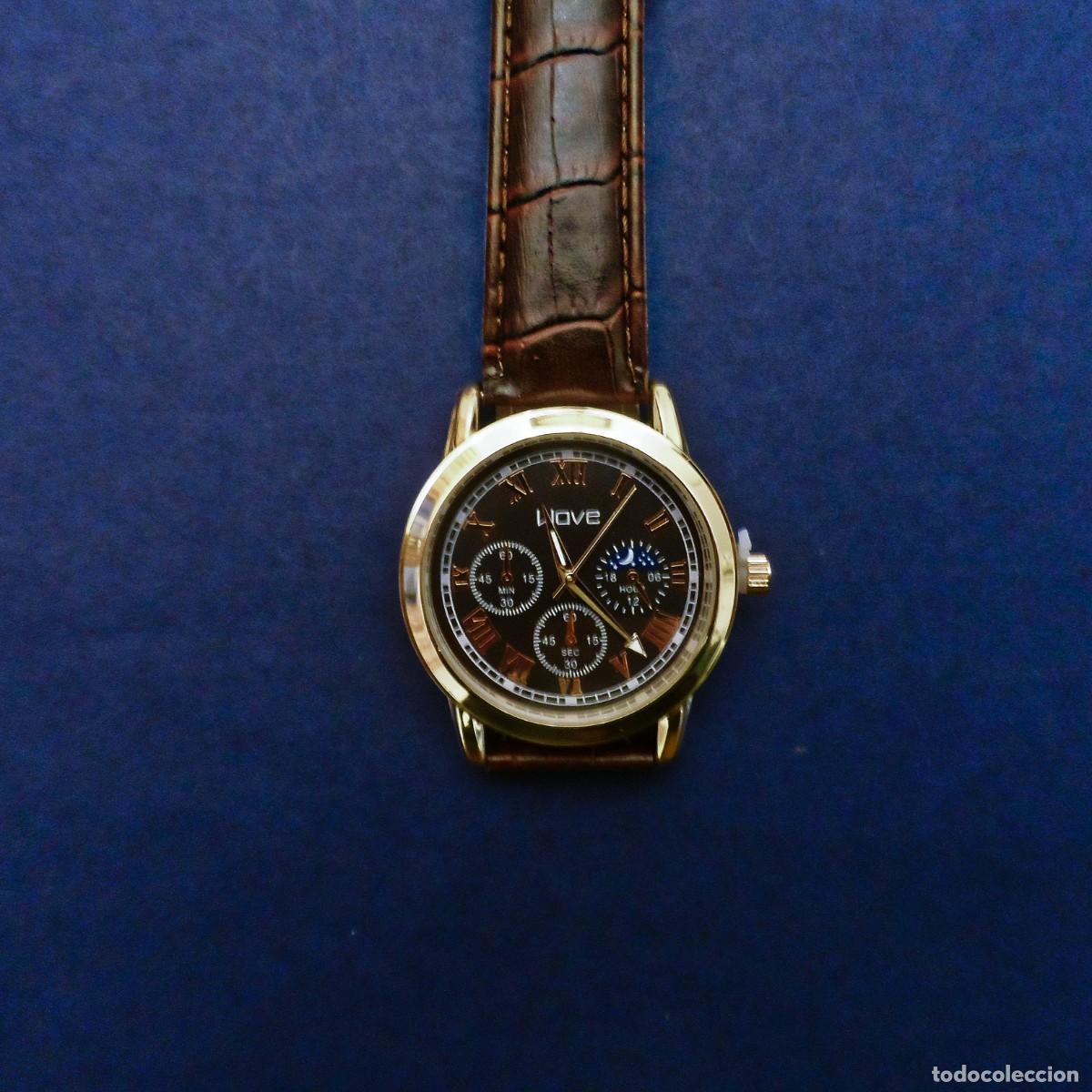 Watches: RELOJ CORREA POLIPIEL O CUERO MARRON Y ACERO DORADO. MARCA WOVE. QUARTZ