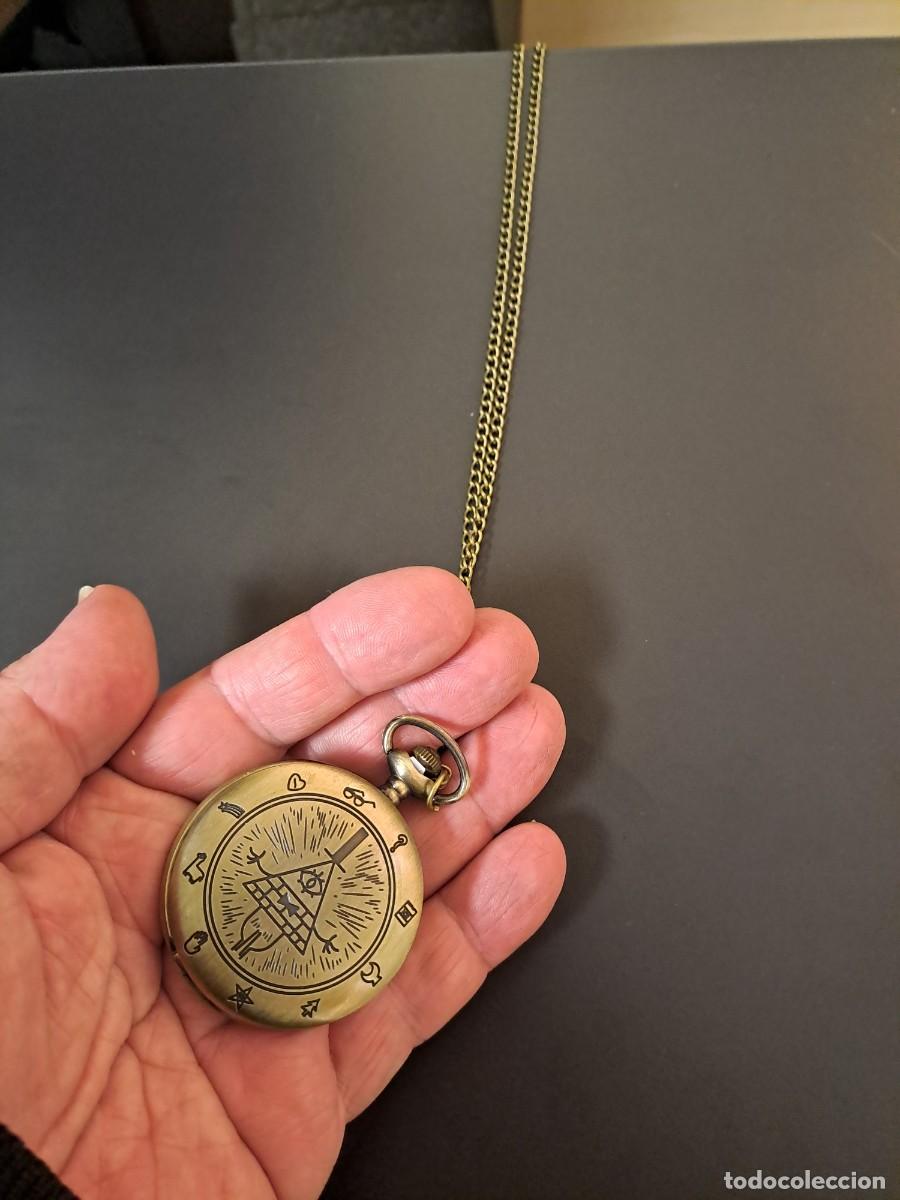 Relojes: Reloj con cadena con s&iacute;mbolos extra&ntilde;os, nuevo - Foto 5
