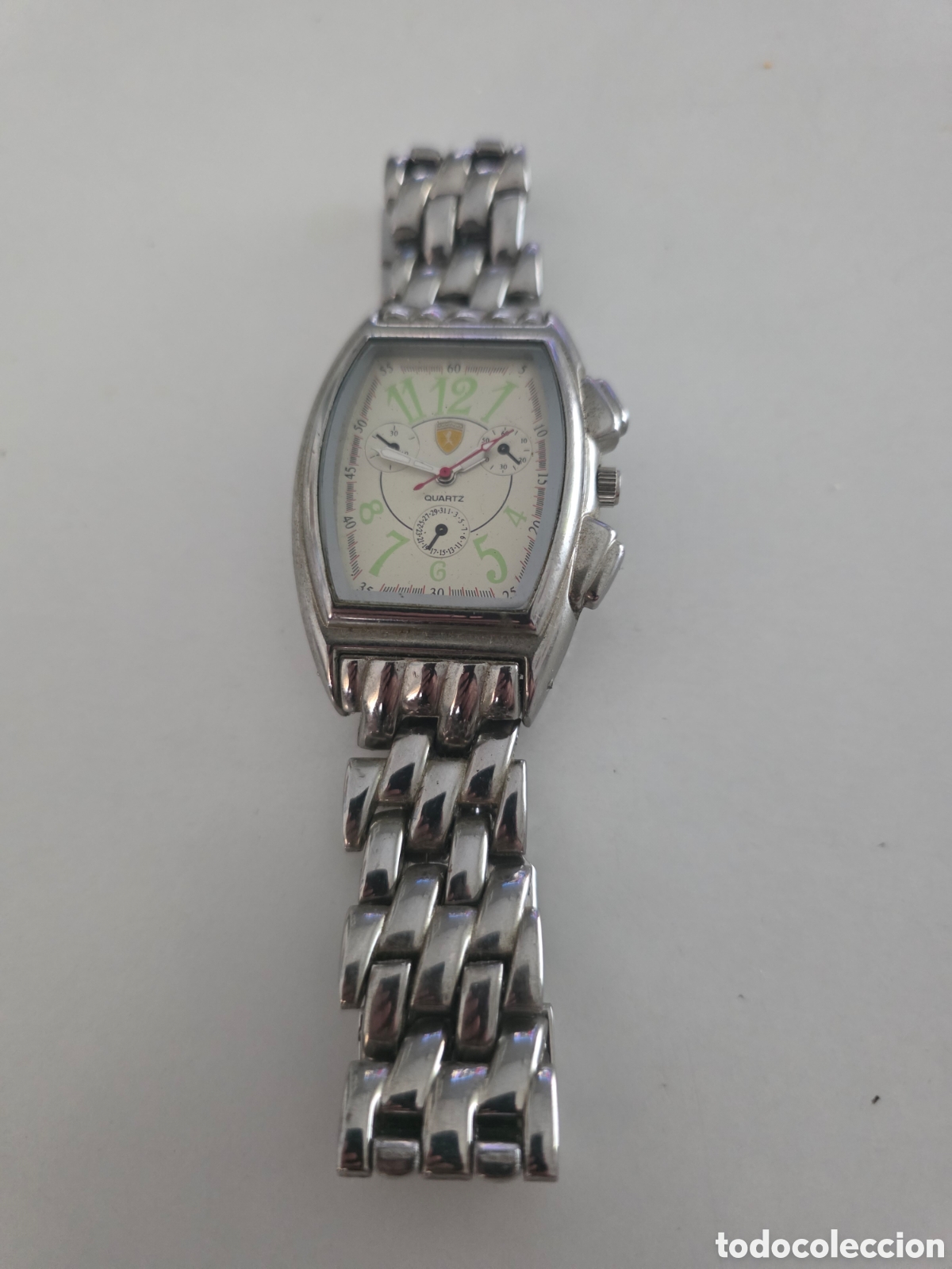 Relojes: reloj cuarzo estilo ferrari con brazalete met&aacute;lico