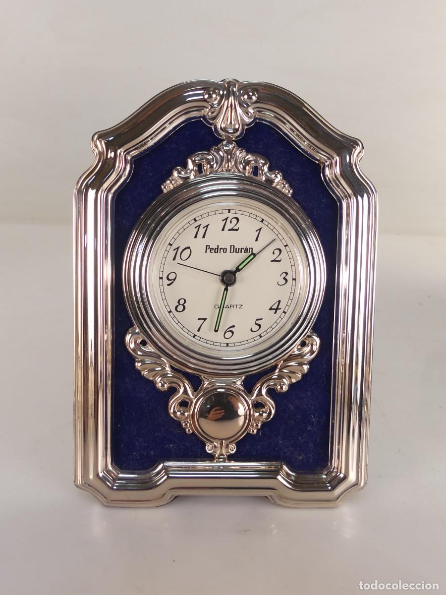 Watches: RELOJ QUARTZ SOBREMESA PEDRO DURAN DE PLASTICO Y PLATA