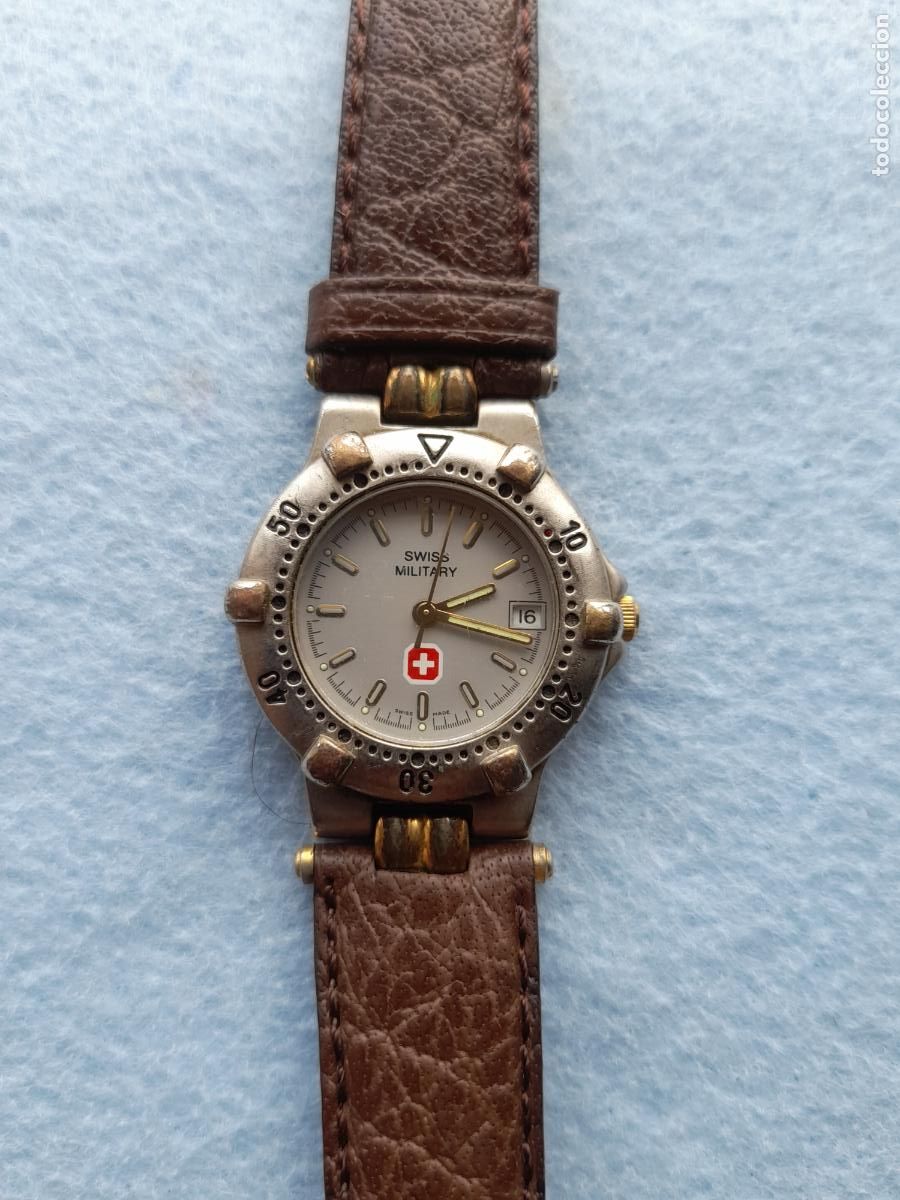 Watches: Reloj Marca Swiss Military de Cuarzo para Dama. Funcionando.