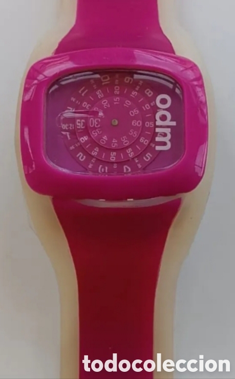 Montres: ORIGINAL reloj ODM. Color fucsia.