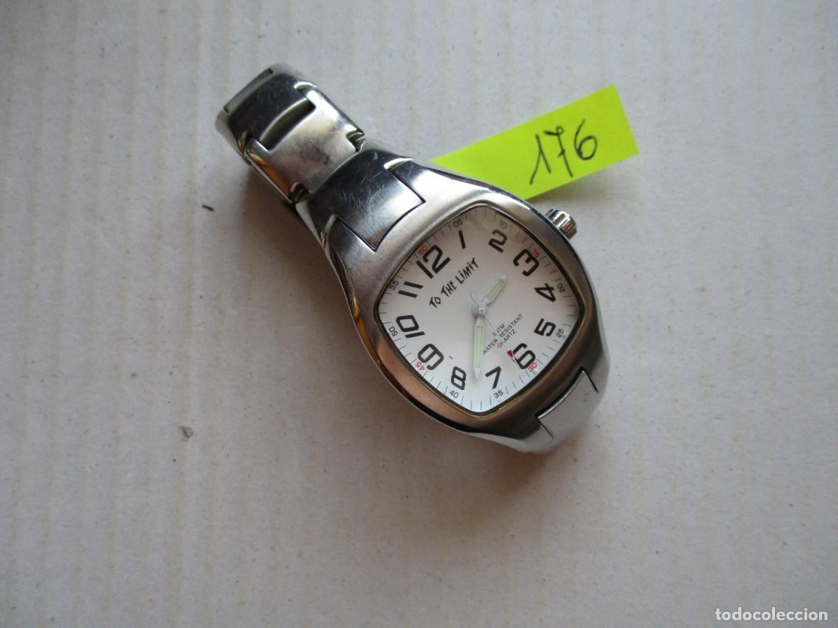 Relojes: RELOJ PULSERA TO THE LIMIT , PANTALLA BLANCA 2.7 X 2.7 CM , COMPACTO ACERO BUEN ESTADO