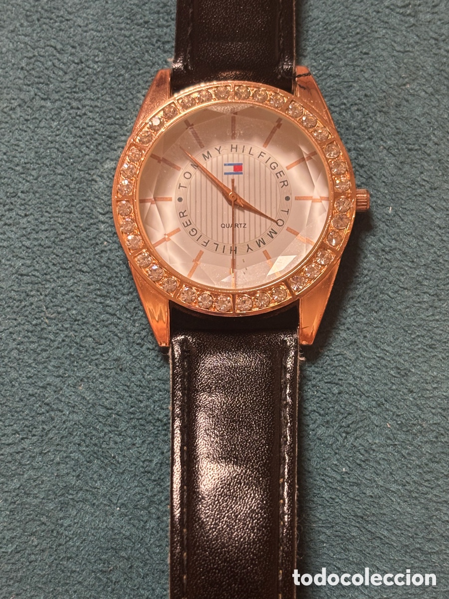 Relojes: Reloj Tommy de mujer funcionando - Foto 2