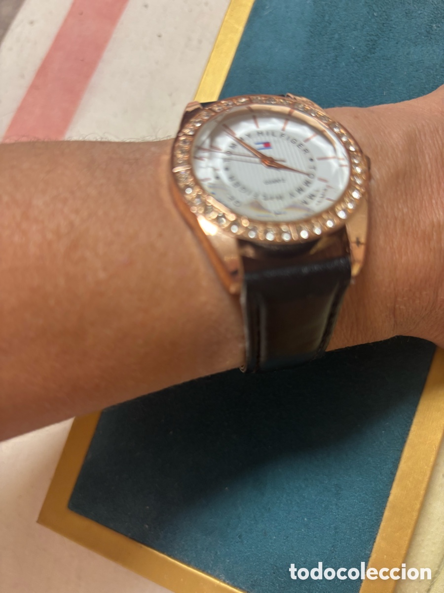 Relojes: Reloj Tommy de mujer funcionando - Foto 3
