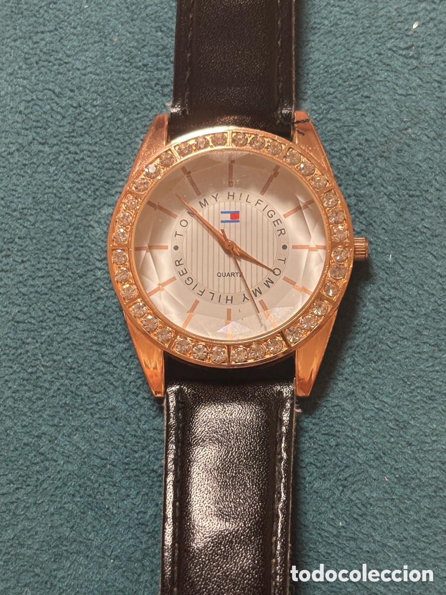Relojes: Reloj Tommy de mujer funcionando