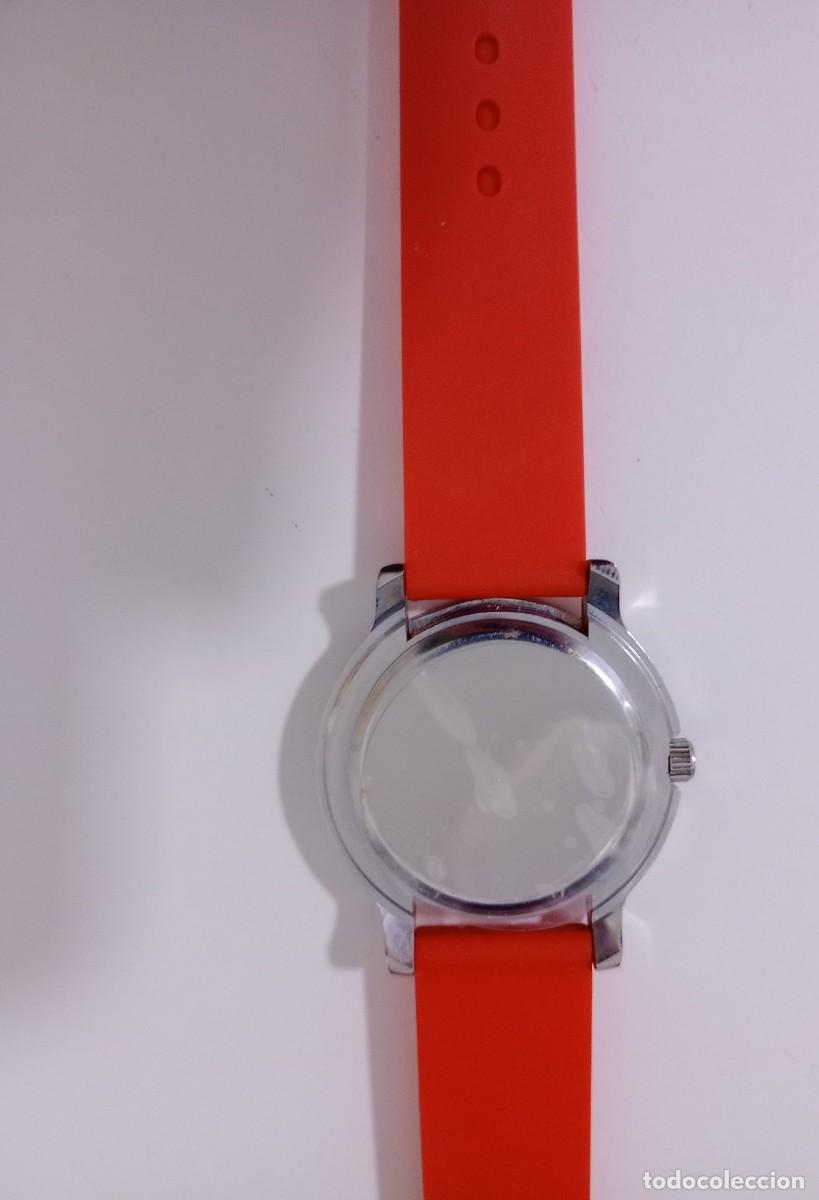 Relojes: Reloj analogico rojo raro sin marca - Foto 4