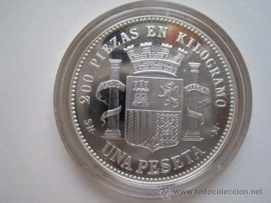 Reproducciones billetes y monedas: REPLICA DE LA PESETA EN PLATA - Foto 2
