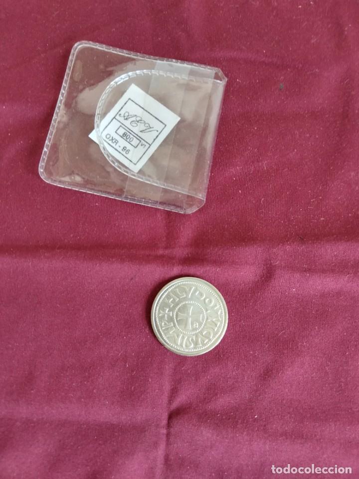 Reproducciones billetes y monedas: MONEDA DE PLATA CAROLINGIA - Foto 1