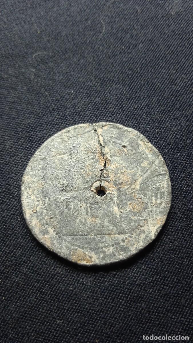 Reproducciones billetes y monedas: Falsa moneda plomo Gobierno provisional. - Foto 2