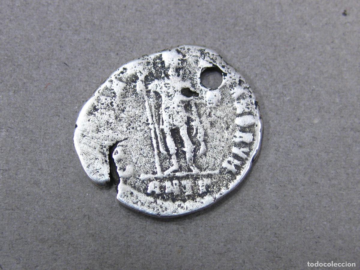 Reproducciones billetes y monedas: MONEDA ROMANA FALSA. - Foto 2