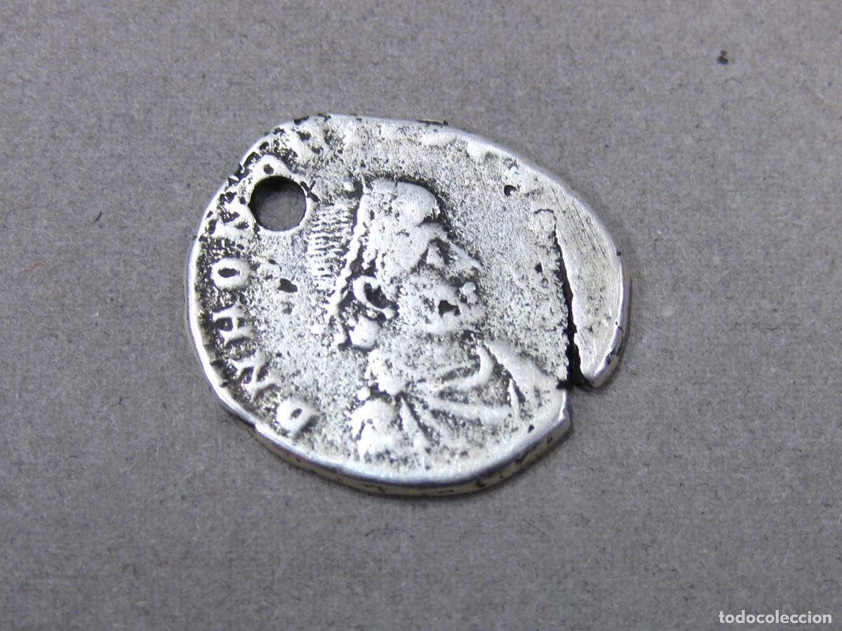 Reproducciones billetes y monedas: MONEDA ROMANA FALSA. - Foto 1