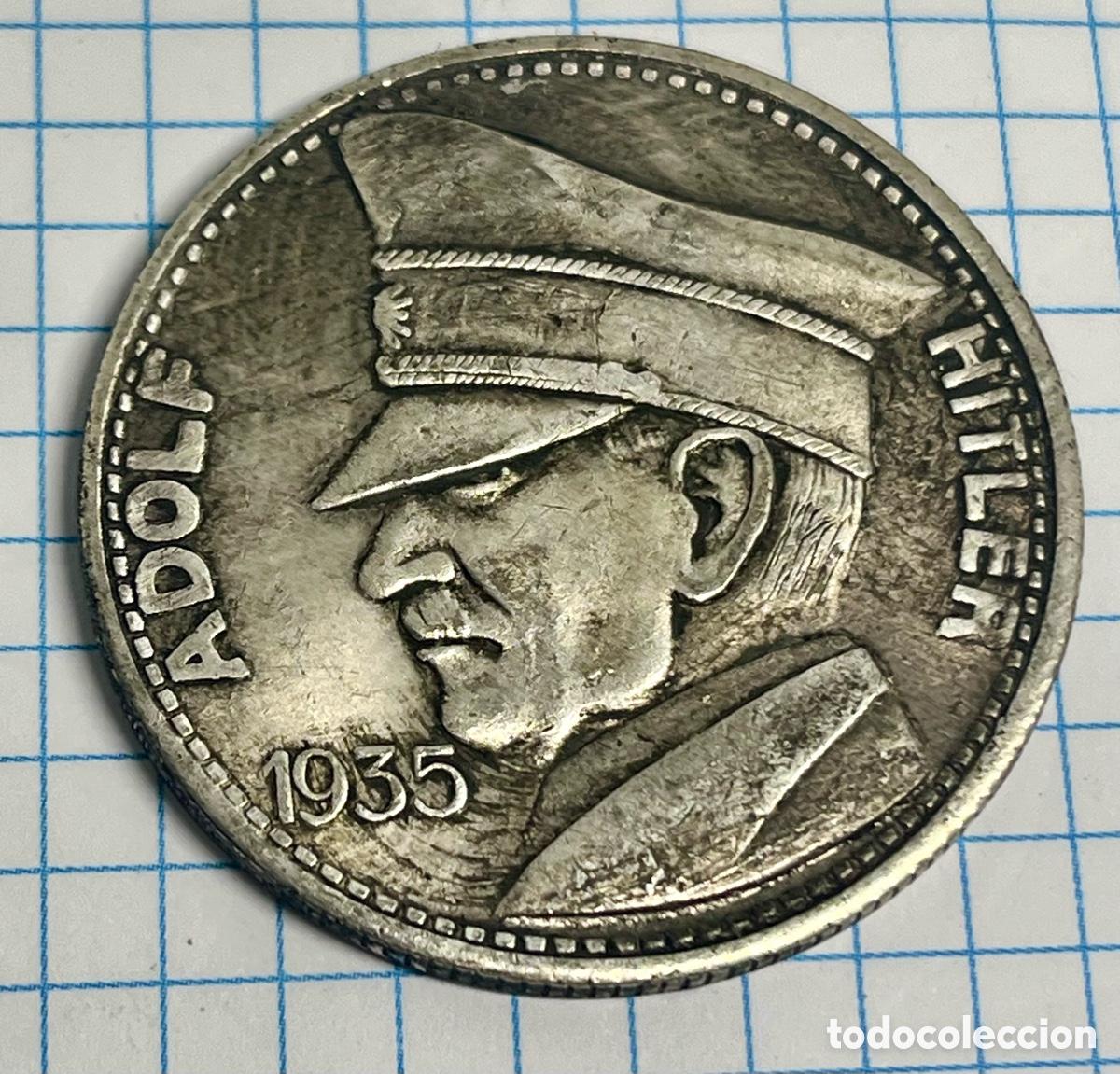 Reproducciones billetes y monedas: MONEDA DE ADOL HITLER , 1935 , - Foto 1
