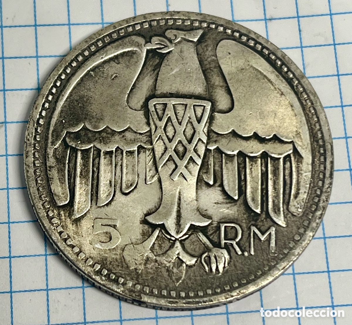 Reproducciones billetes y monedas: MONEDA DE ADOL HITLER , 1935 , - Foto 2