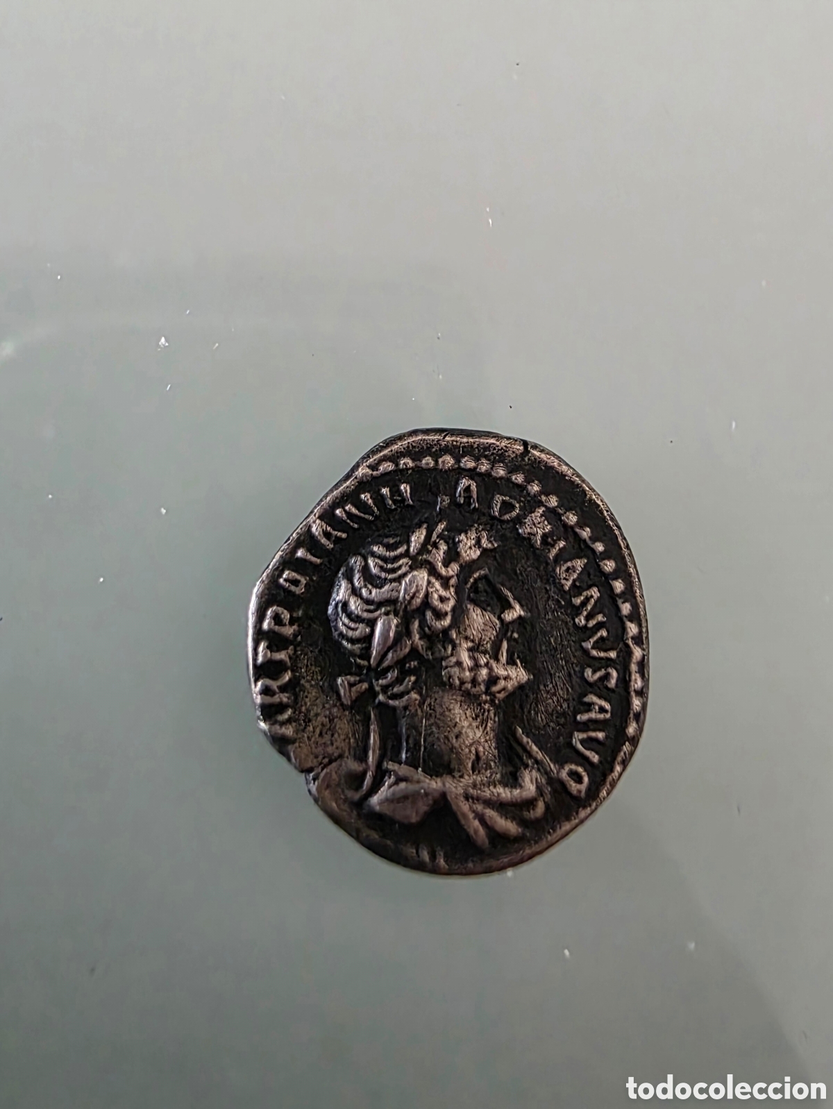 Reproducciones billetes y monedas: R&eacute;plica Quinario de Adriano