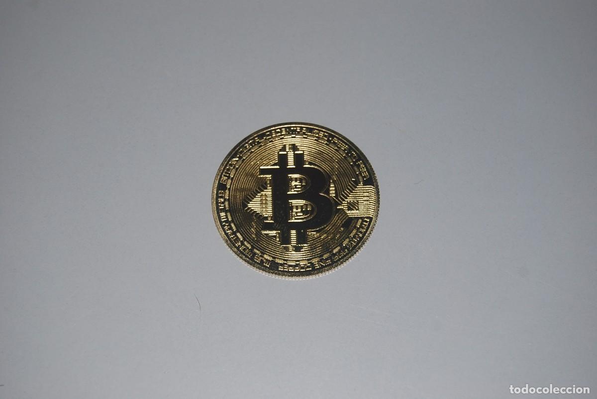 Reproducciones billetes y monedas: BITCOIN MONEDA FISICA COLOR ORO EN CAPSULA (VER FOTOGRAFIAS)