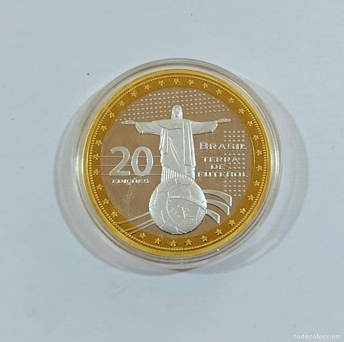 Reproducciones billetes y monedas: MEDALLA MONEDA CONMEMORATIVA. BRASIL TIERRA DE FUTBOL