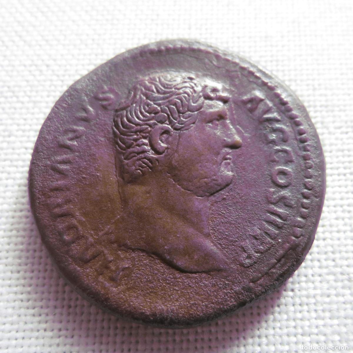 Reproducciones billetes y monedas: Sestercio bronce de Adriano